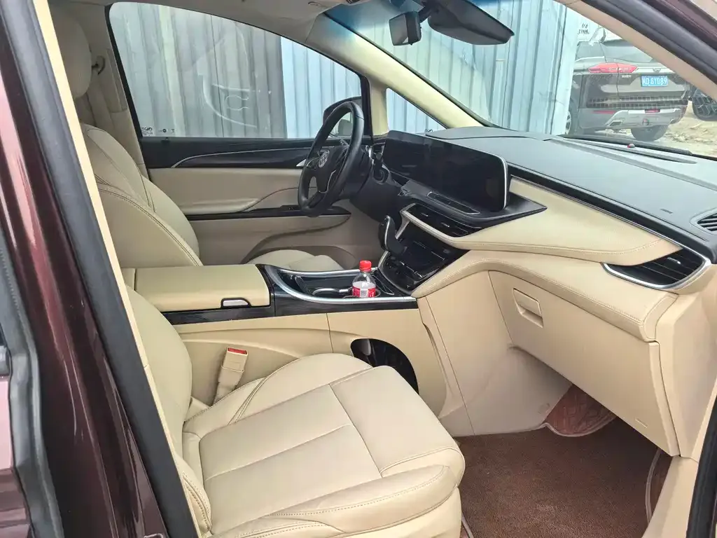 Buick GL8 2021 из CN, фото 4