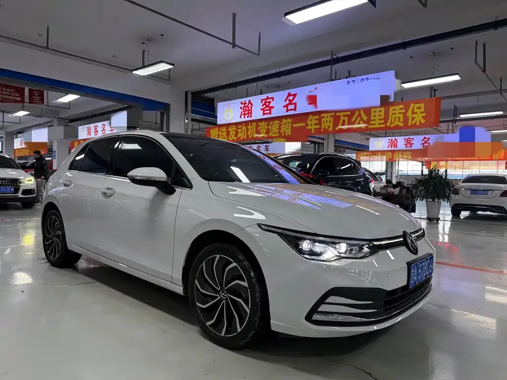 Volkswagen Golf 2024 из CN, фото 7