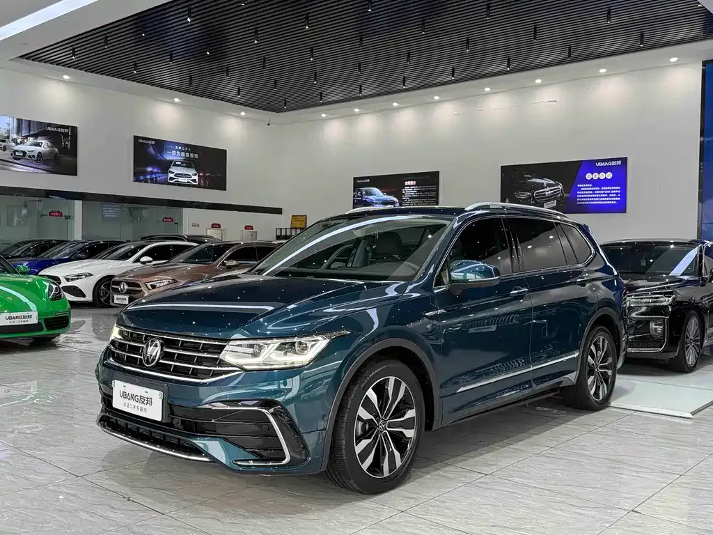Volkswagen Tiguan L 2021 из CN, фото 1
