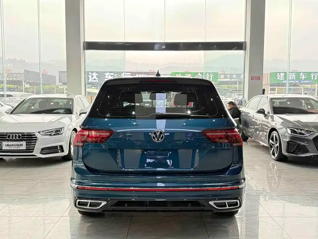Volkswagen Tiguan L 2021 из CN, фото 2