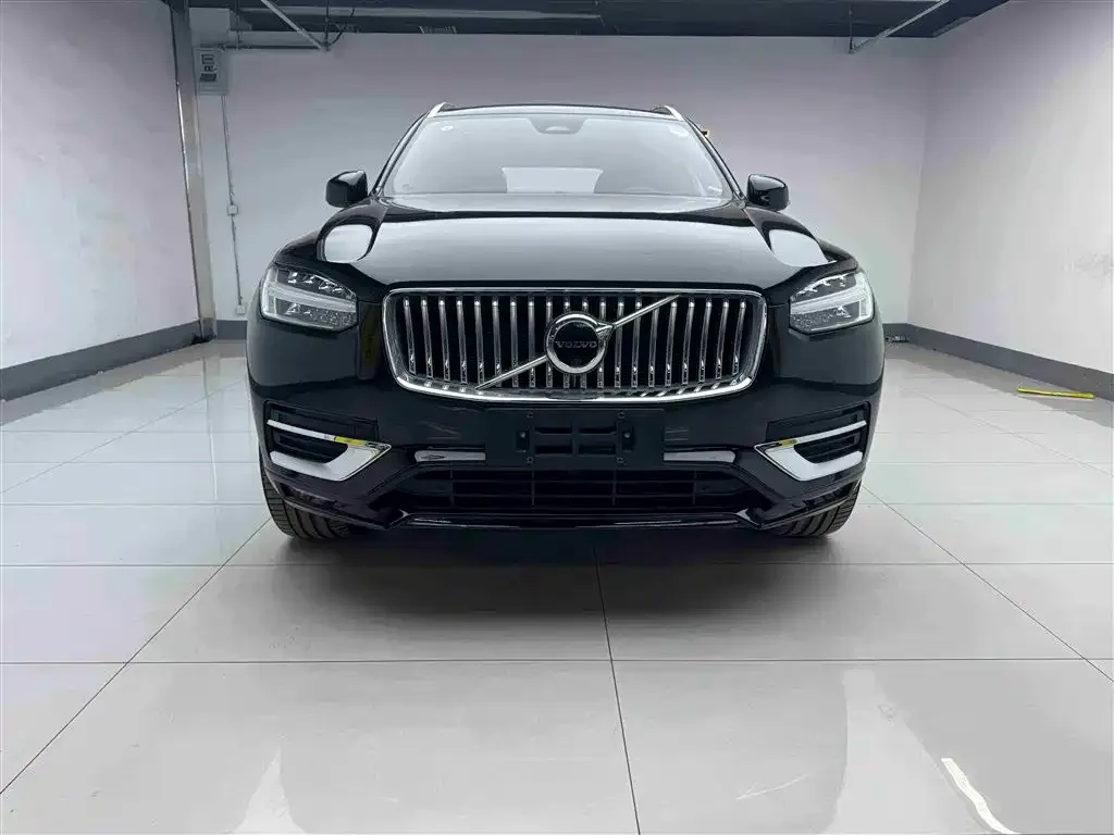 Volvo XC90 2023 из CN, фото 1