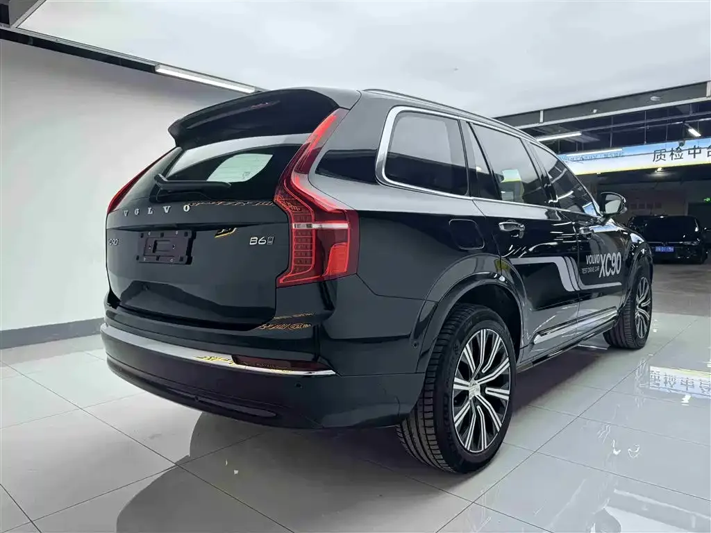 Volvo XC90 2023 из CN, фото 10