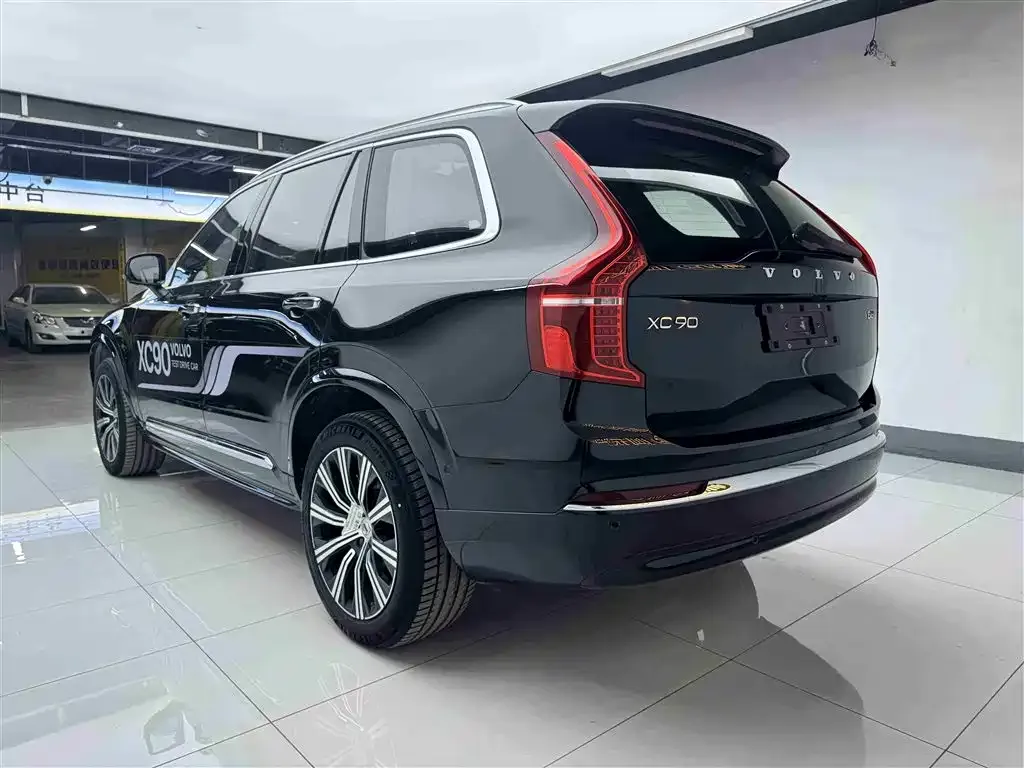Volvo XC90 2023 из CN, фото 7