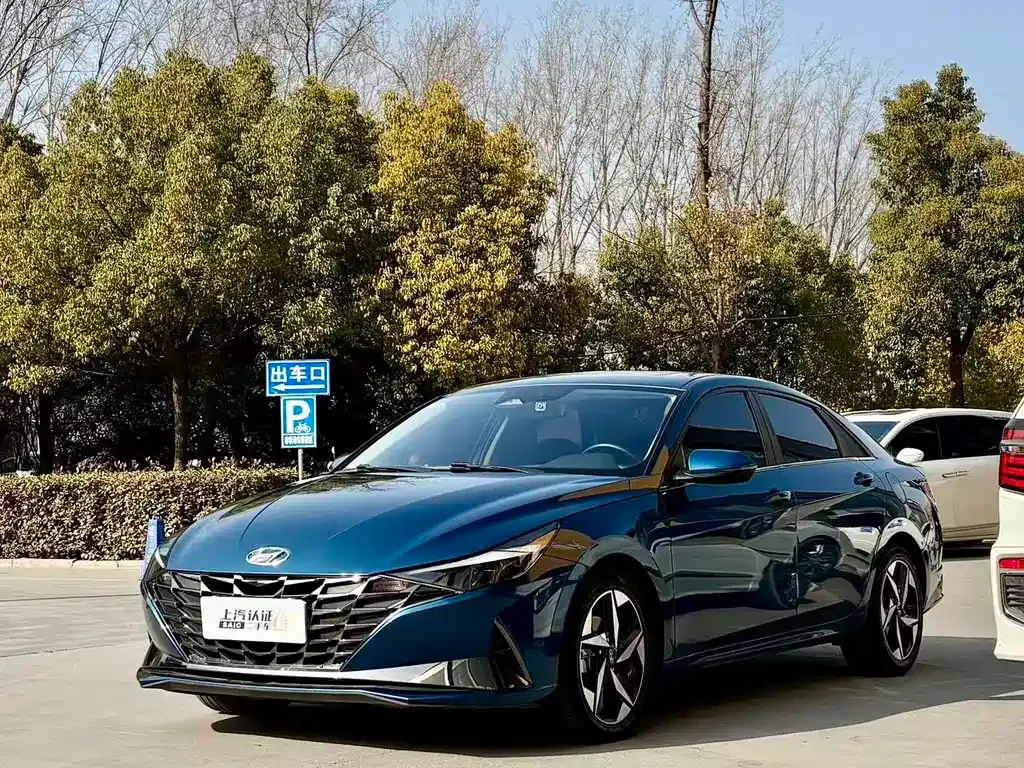 Hyundai Elantra 2022 из CN, фото 1