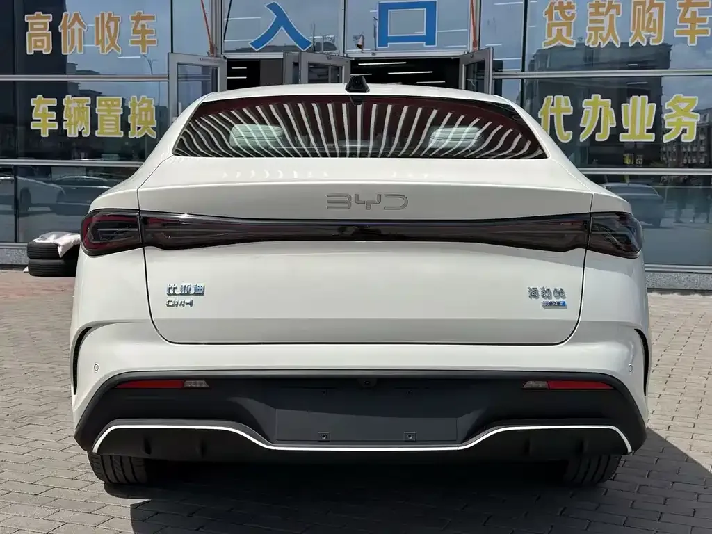 BYD Seal 05 DM-i 2026 из CN, фото 2