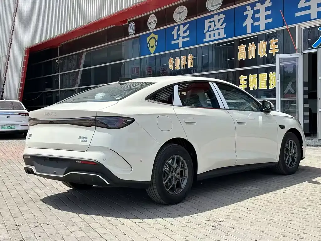 BYD Seal 05 DM-i 2026 из CN, фото 5
