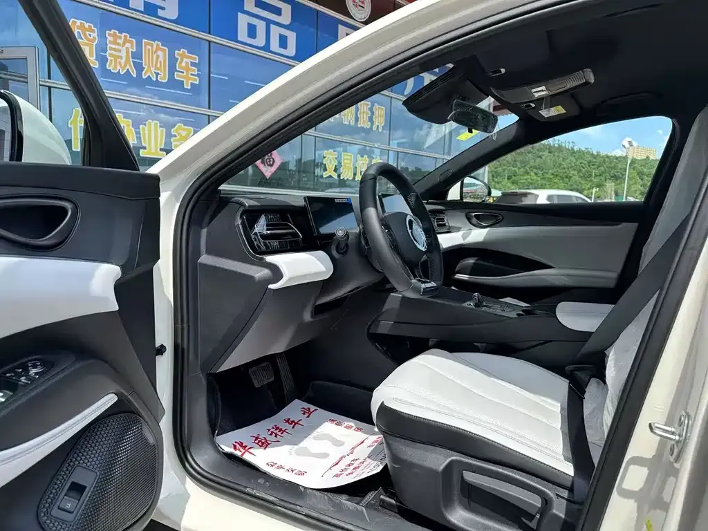 BYD Seal 05 DM-i 2026 из CN, фото 6