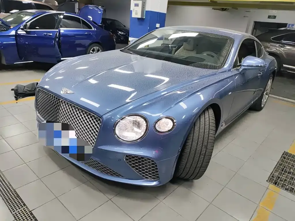 Bentley Continental 2021 из CN, фото 1