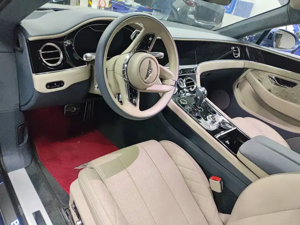 Bentley Continental 2021 из CN, фото 9