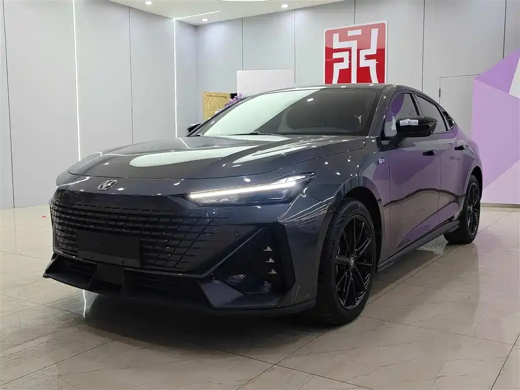 Changan UNI-V iDD 2023 из CN, фото 1