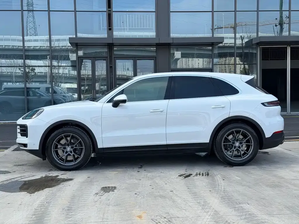 Porsche Cayenne 2025 из CN, фото 9