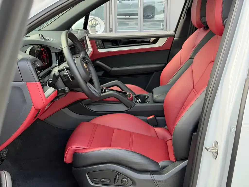 Porsche Cayenne 2025 из CN, фото 8