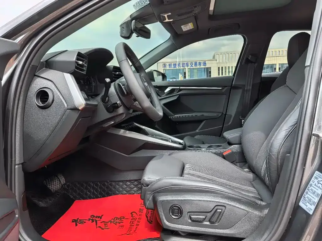 Audi A3 2022 из CN, фото 4
