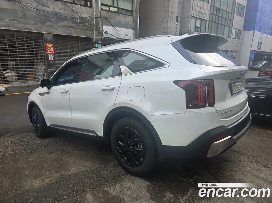 Kia Sorento — фото 8