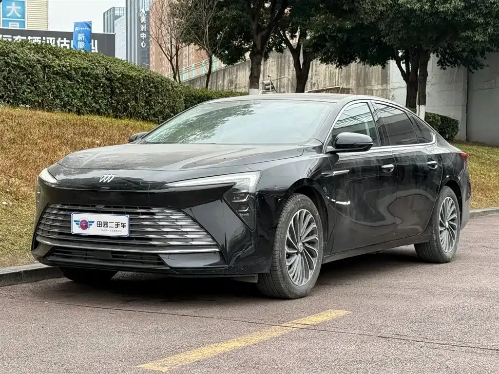 Buick LaCrosse 2023 из CN, фото 1