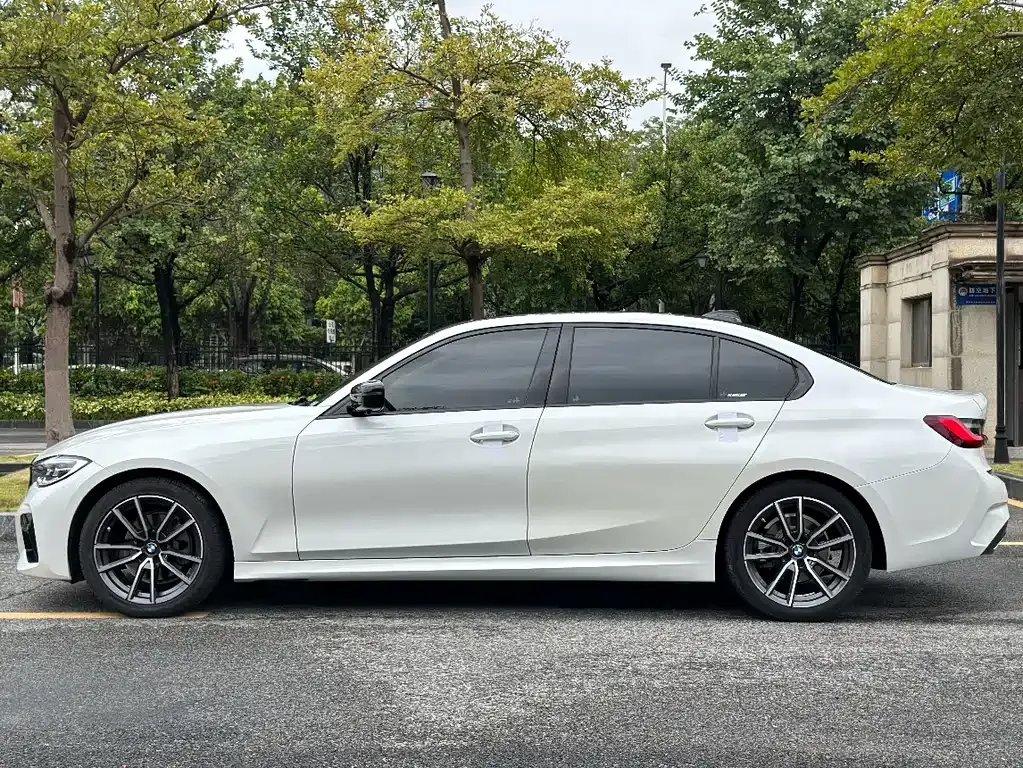 BMW 3 Series 2022 из CN, фото 5