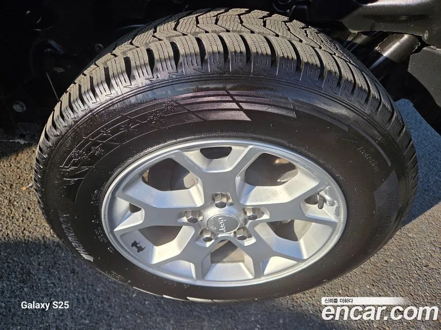 Jeep Wrangler 2021 из KR, фото 7