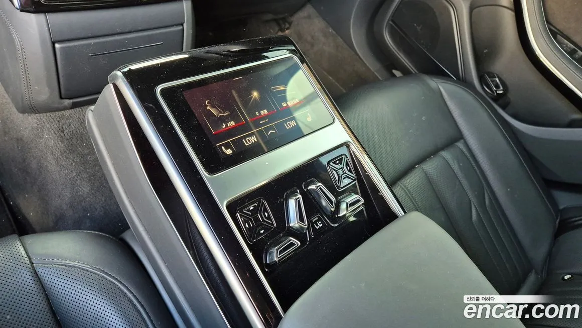 Audi A8 2021 из KR, фото 4