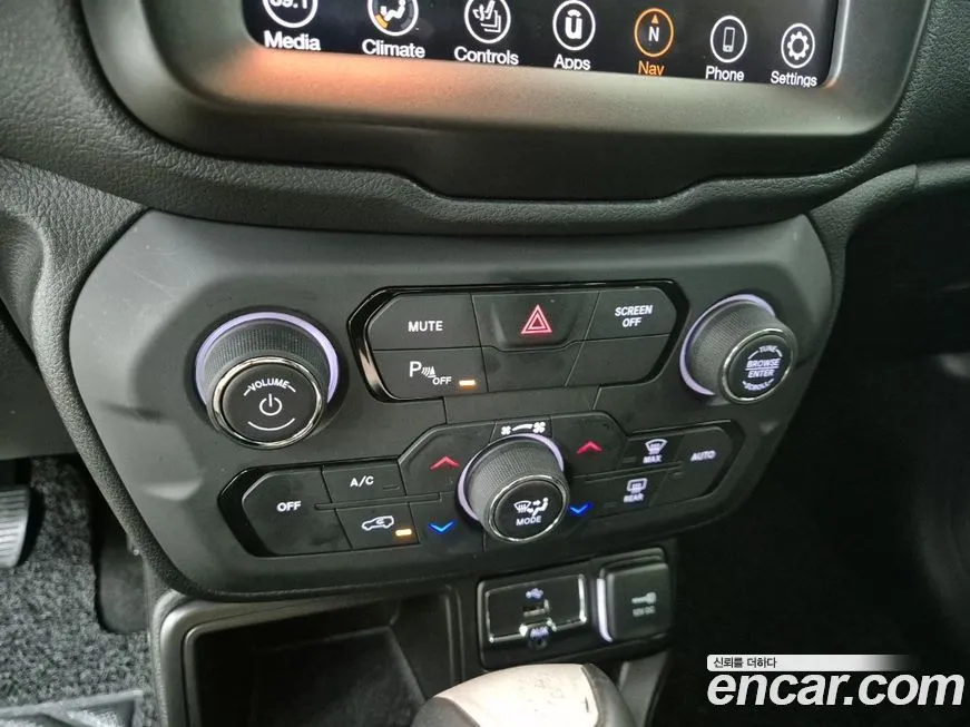 Jeep Renegade 2021 из KR, фото 7