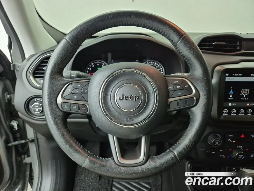 Jeep Renegade 2021 из KR, фото 8