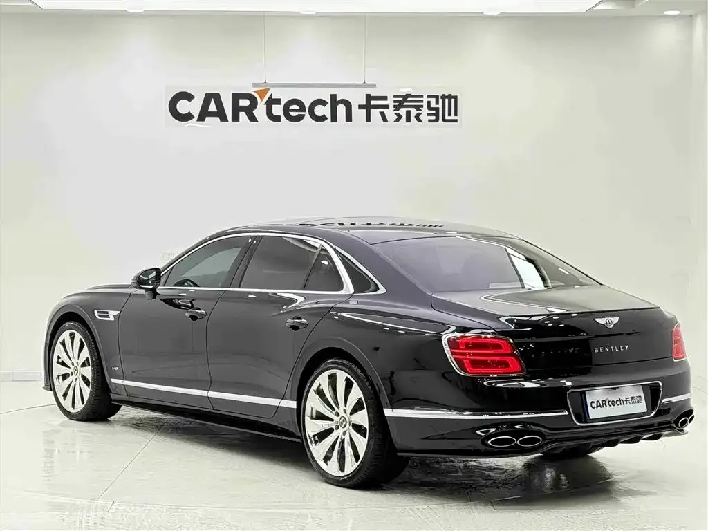 Bentley Flying Spur 2022 из CN, фото 5