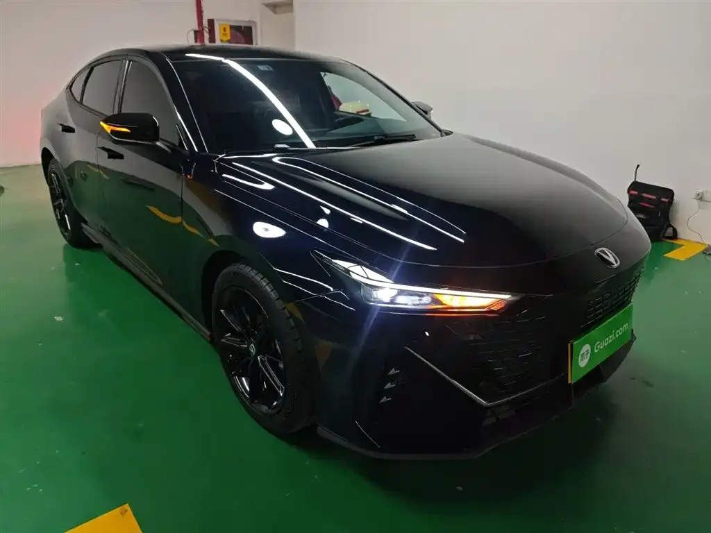 Changan UNI-V 2023 из CN, фото 4