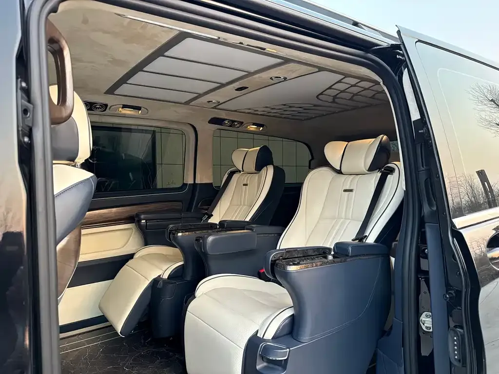 Mercedes-Benz Vito 2023 из CN, фото 2