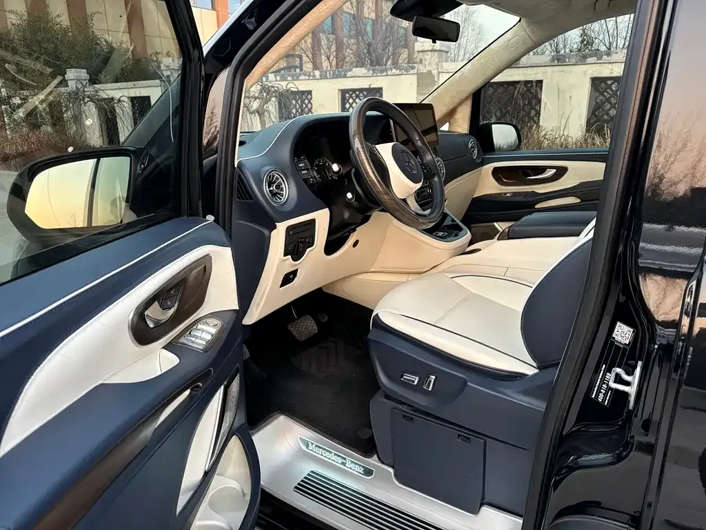 Mercedes-Benz Vito 2023 из CN, фото 3
