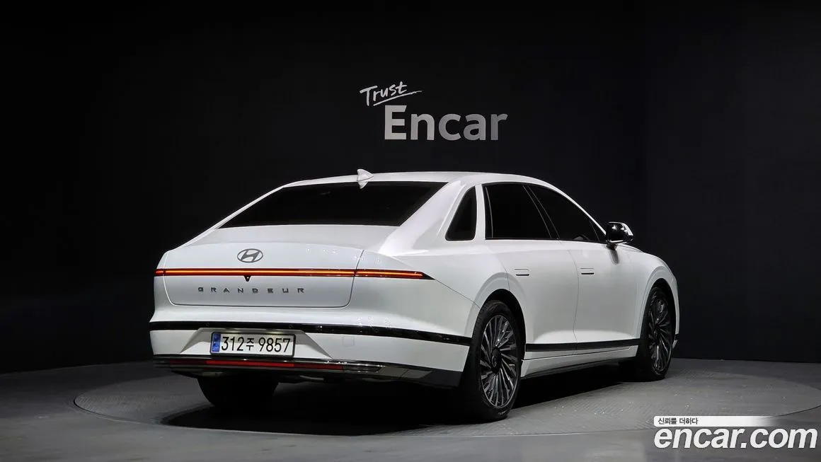 Hyundai Grandeur 2023 из KR, фото 9