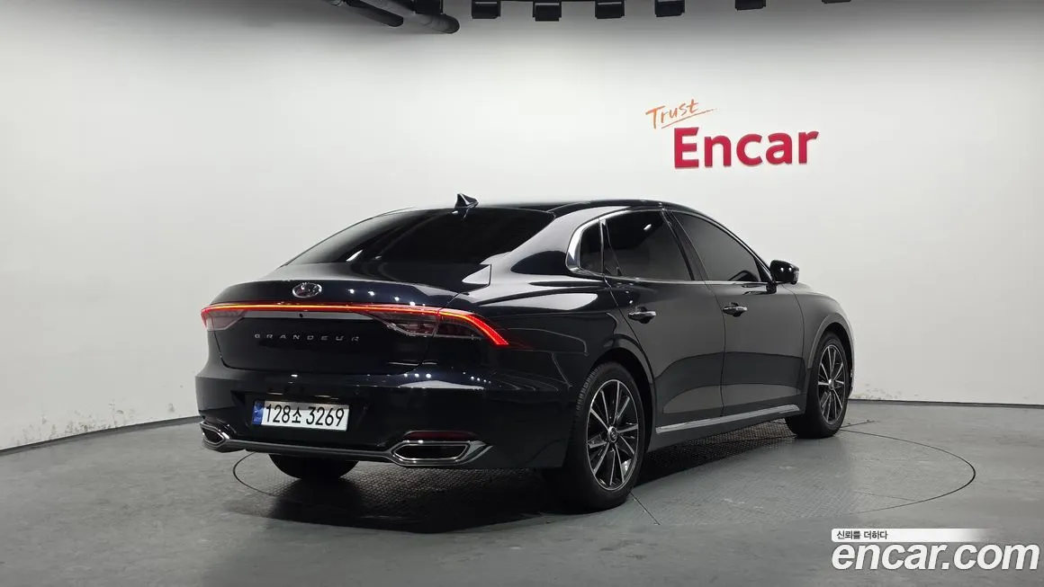 Hyundai Grandeur 2022 из KR, фото 6