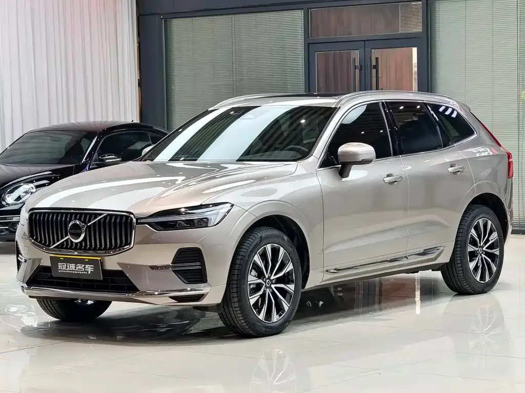 Volvo XC60 2025 из CN, фото 1