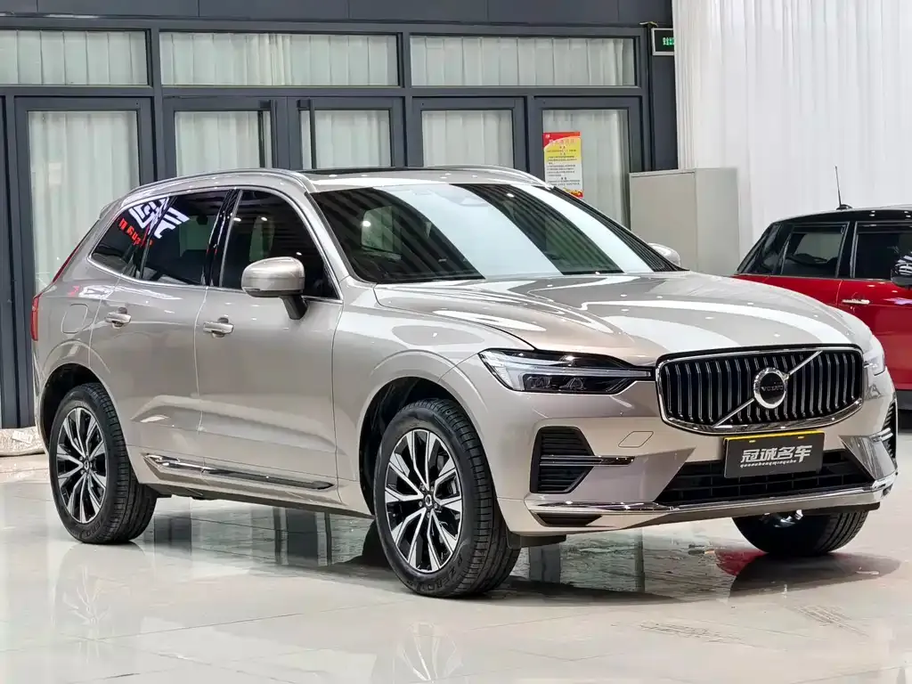 Volvo XC60 2025 из CN, фото 3