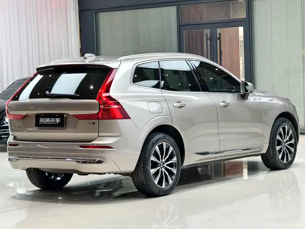 Volvo XC60 2025 из CN, фото 10