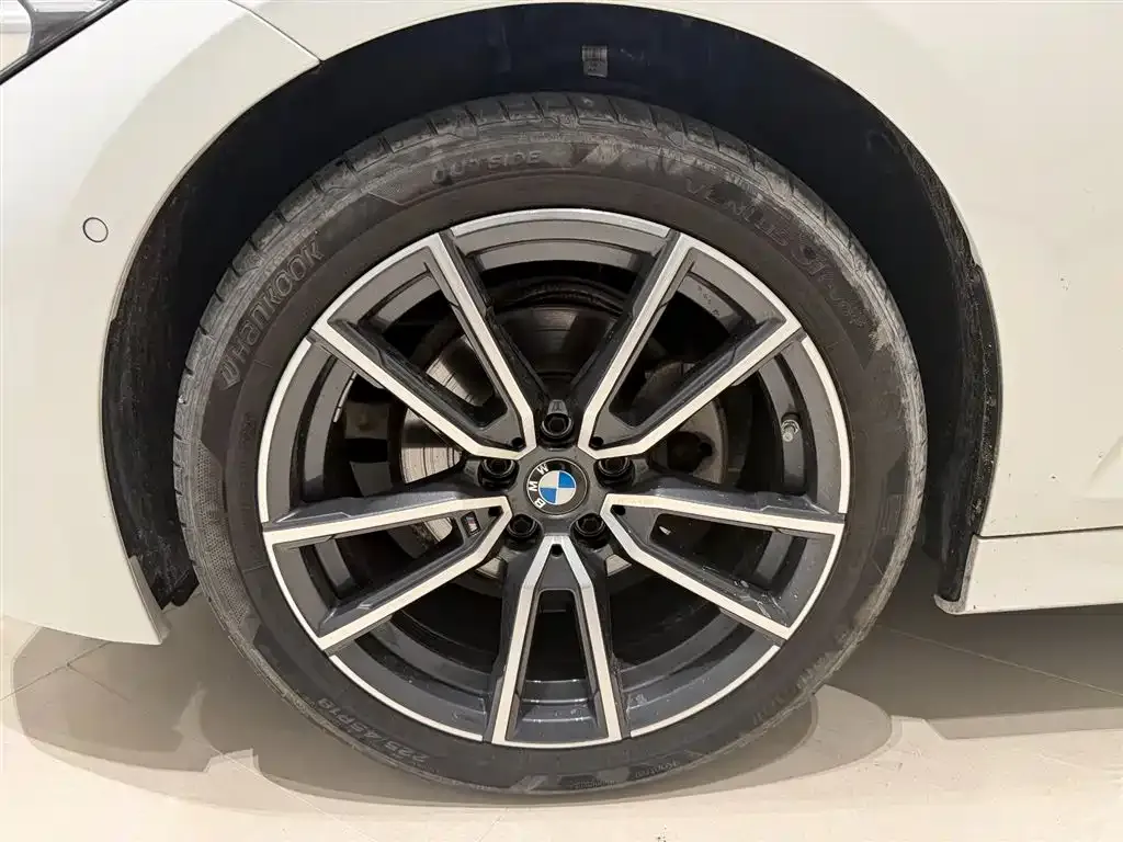 BMW 3 Series 2025 из CN, фото 9