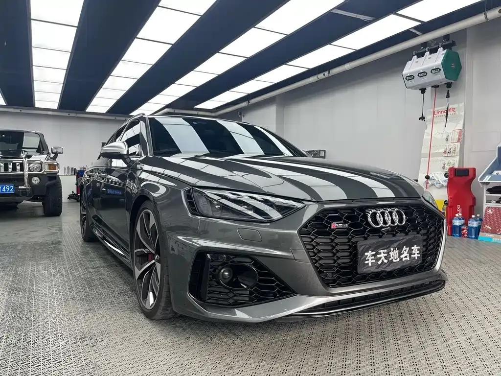Audi RS 4 2021 из CN, фото 1