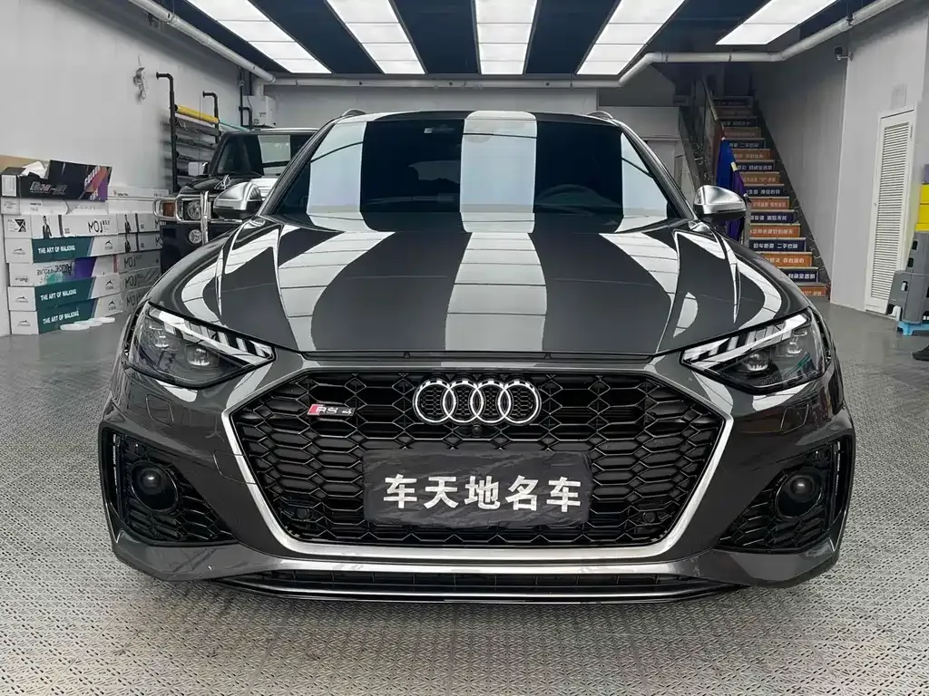 Audi RS 4 2021 из CN, фото 7
