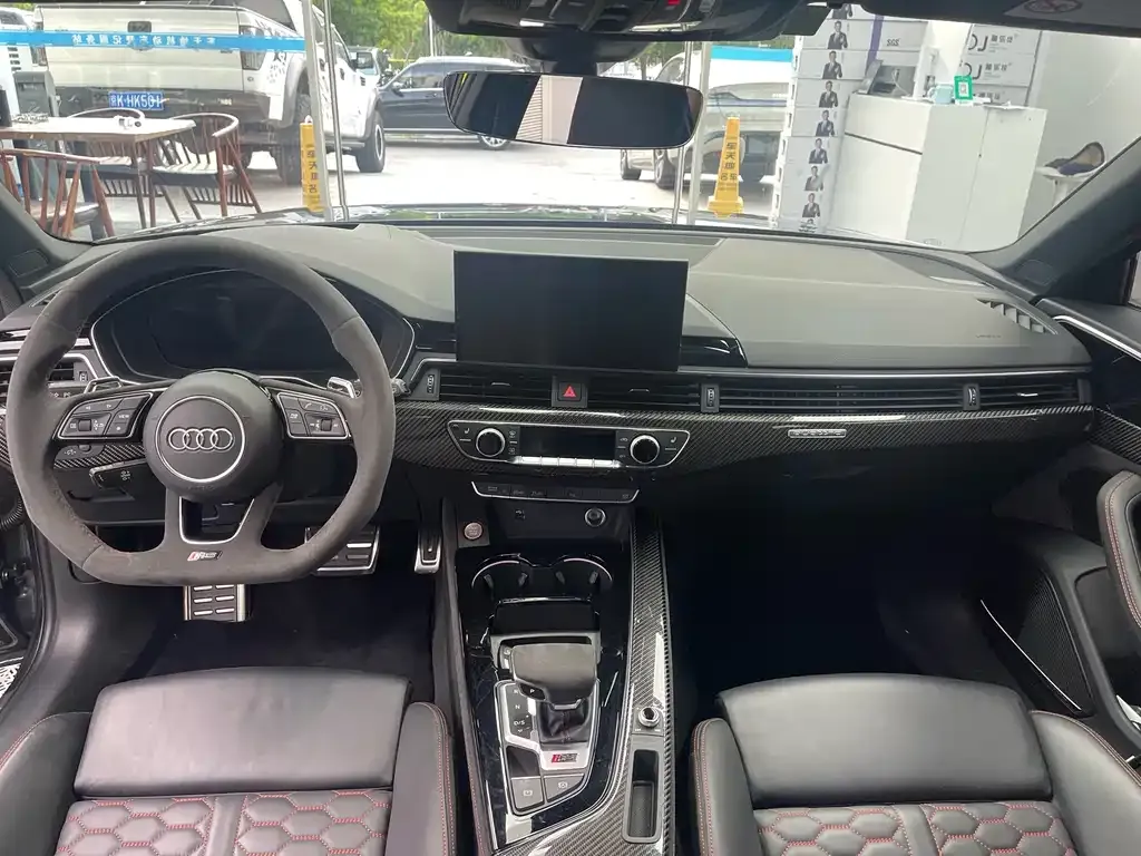 Audi RS 4 2021 из CN, фото 3