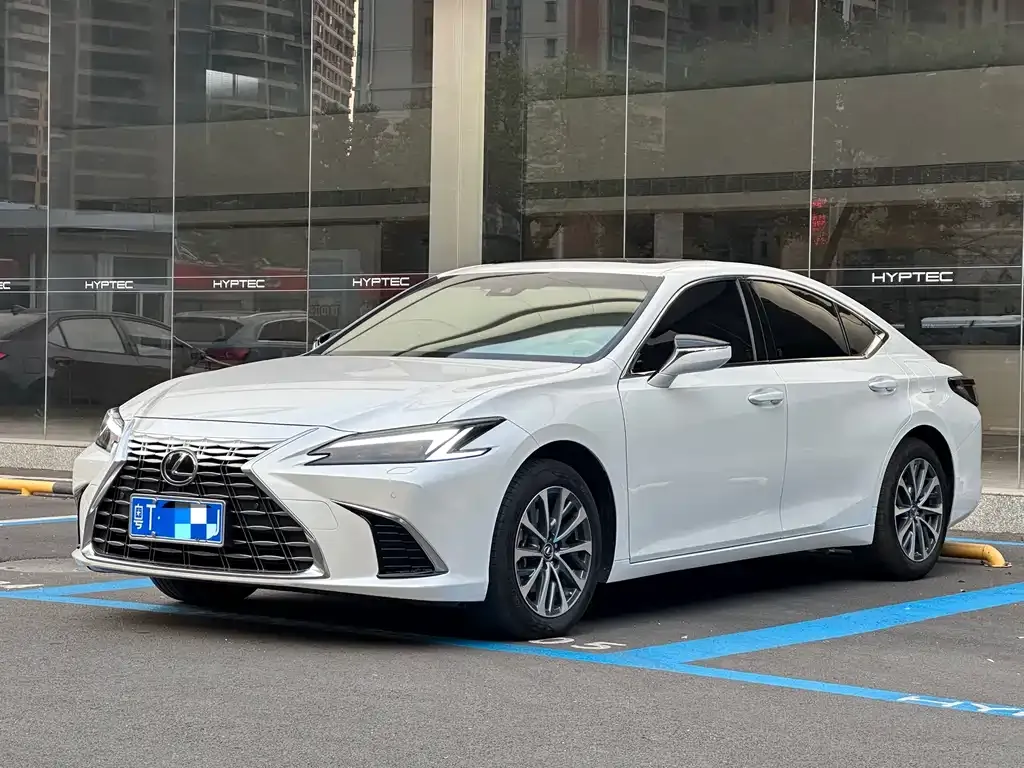 Lexus ES 2025 из CN, фото 1