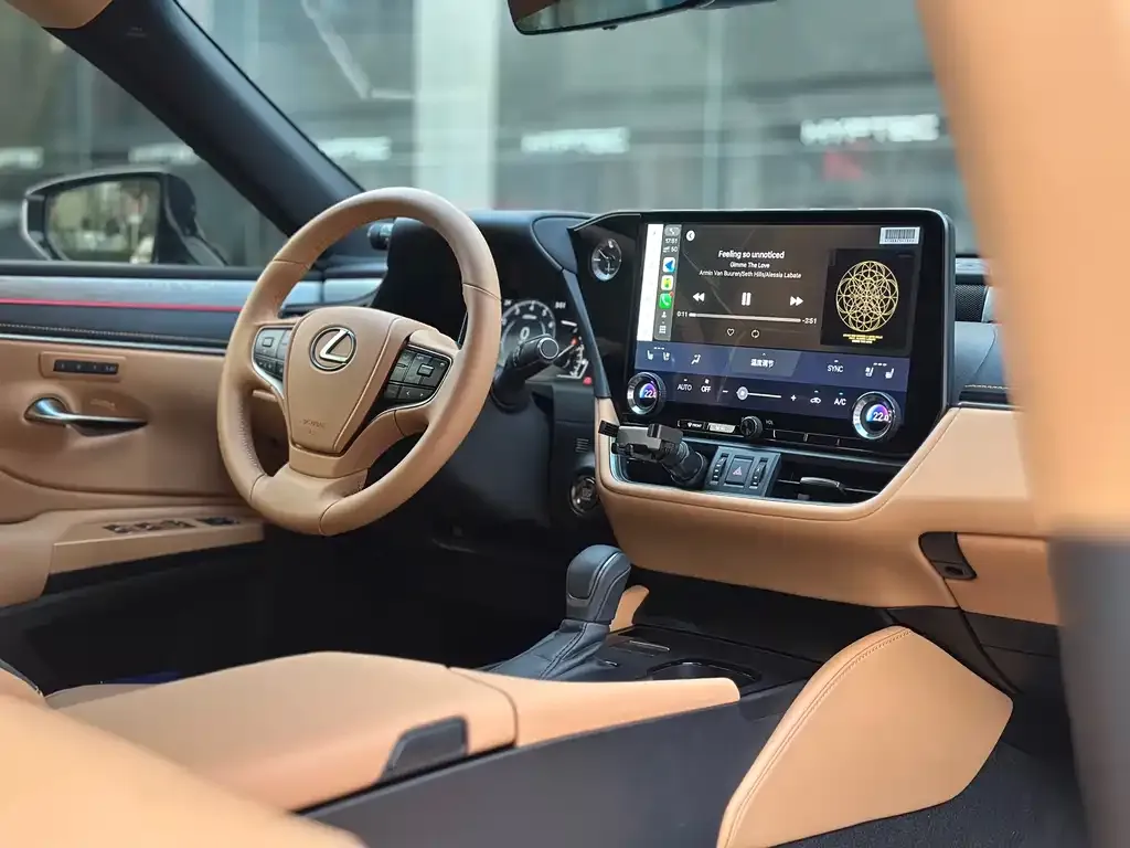 Lexus ES 2025 из CN, фото 2