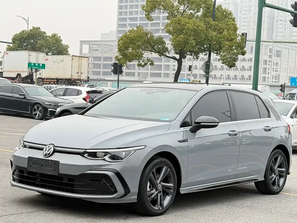 Volkswagen Golf 2022 из CN, фото 1