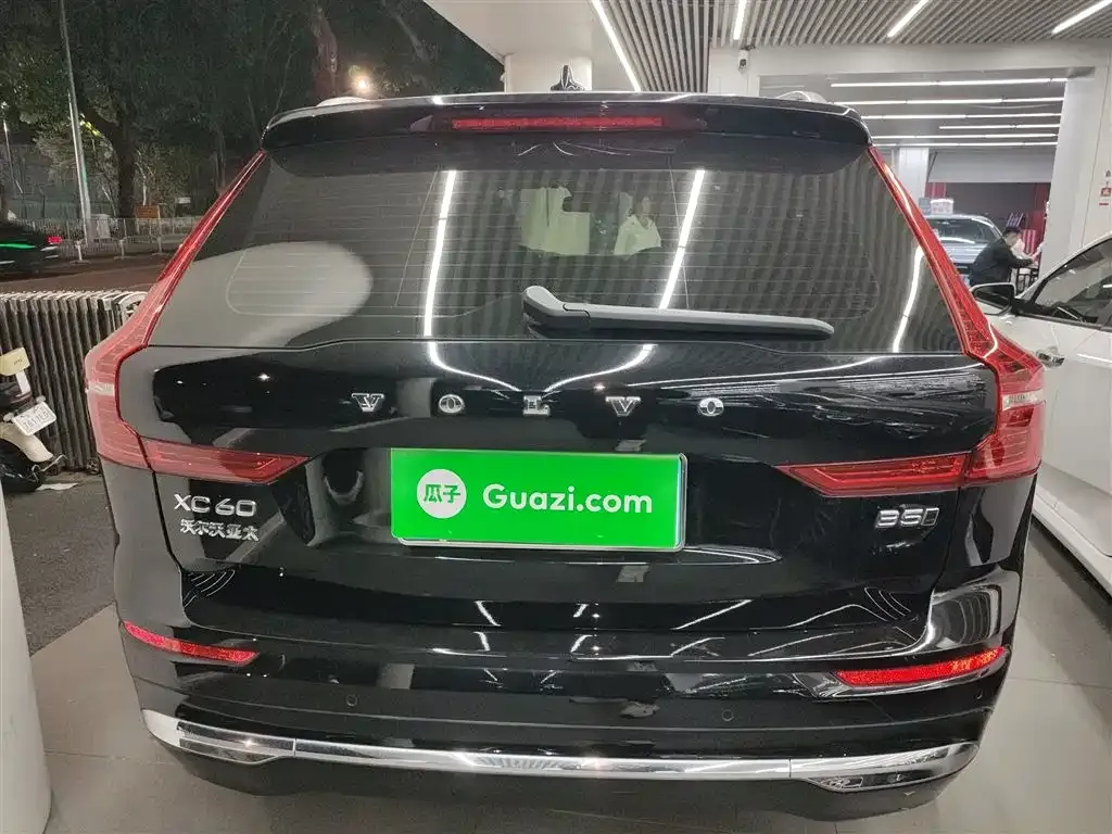 Volvo XC60 2024 из CN, фото 10