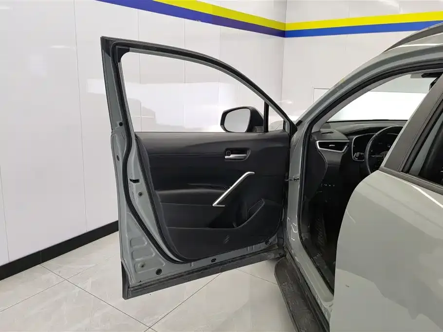 Toyota Corolla Cross 2022 из CN, фото 5