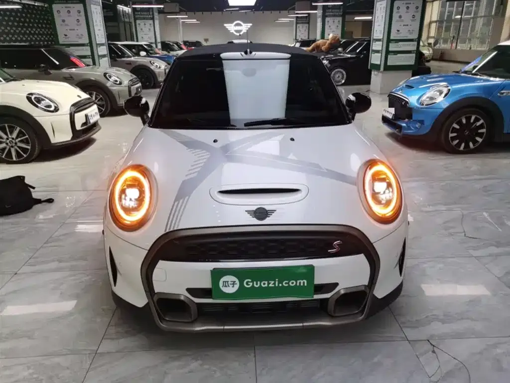 MINI Cooper (3-door) 2023 из CN, фото 9