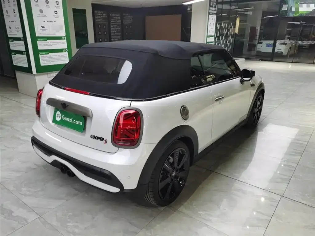 MINI Cooper (3-door) 2023 из CN, фото 4