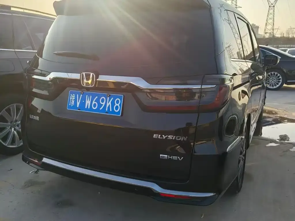 Honda Elysion 2022 из CN, фото 2