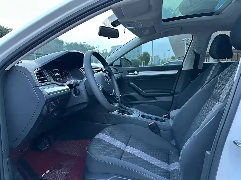 Volkswagen Lamando 2021 из CN, фото 3