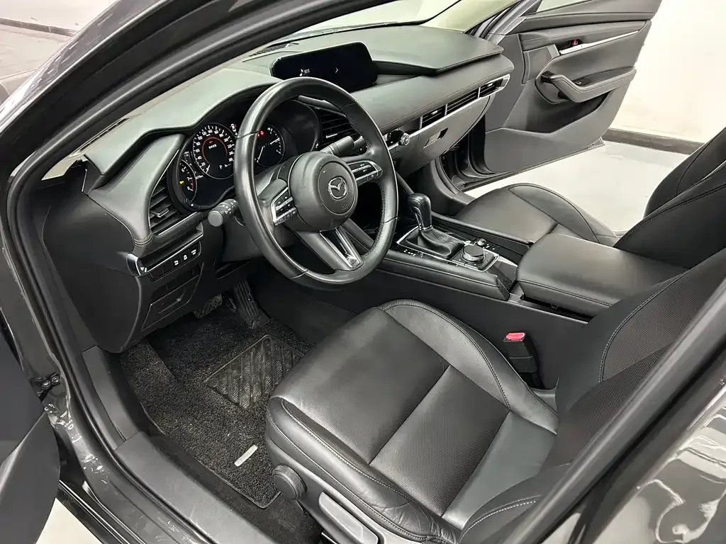 Mazda 3 Axela 2021 из CN, фото 8