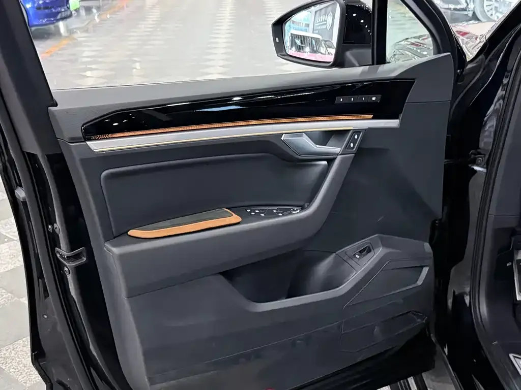 Volkswagen Touareg 2022 из CN, фото 7