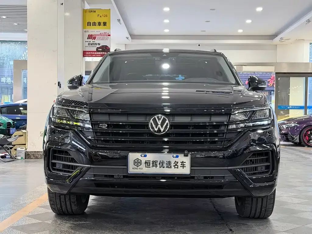 Volkswagen Touareg 2022 из CN, фото 2