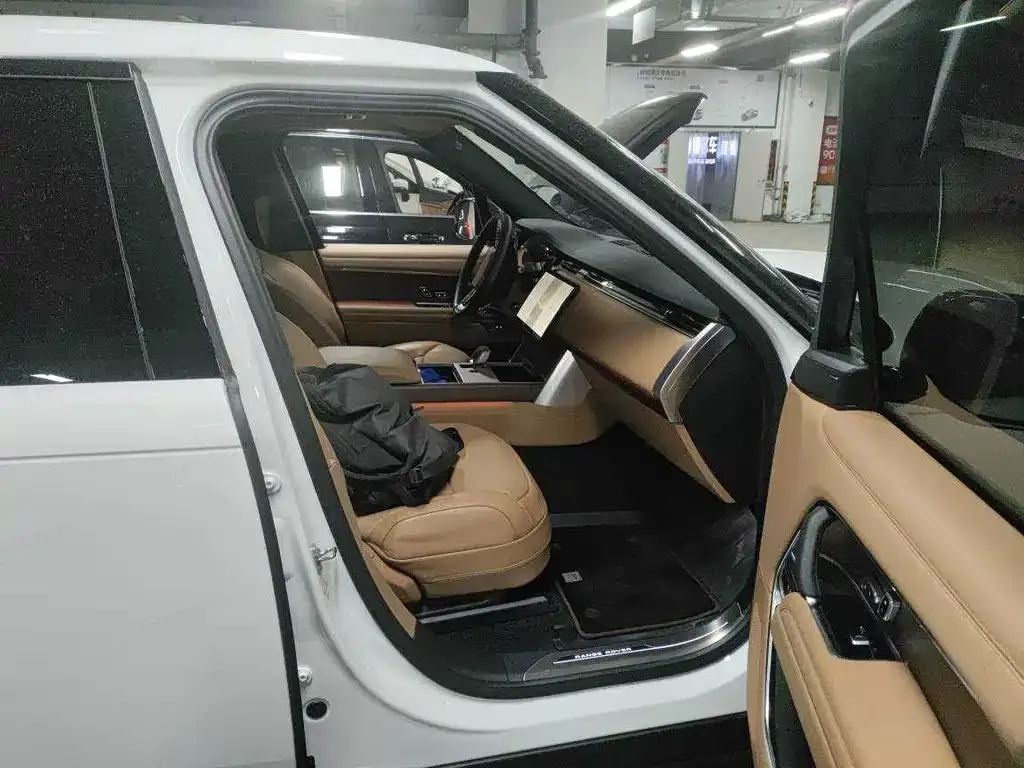 Land Rover Range Rover 2025 из CN, фото 8